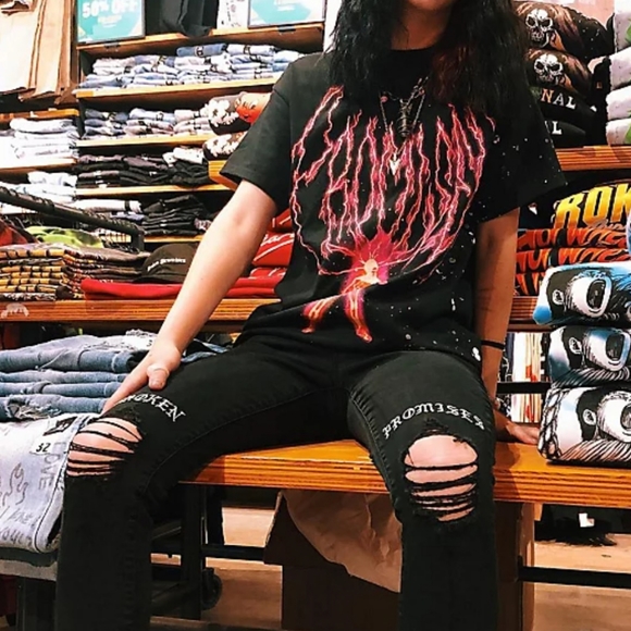 NWOT! BROKEN PROMISES STITCH & RIP  BLACK DENIM SKINNY JEANS - Picture 8 of 8